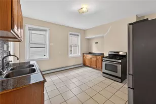 54 Joslin St, Providence, RI 02909 - Photo 14