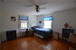 42 Alexander McGregor Rd, Pawtucket, RI 02861 - Photo 12