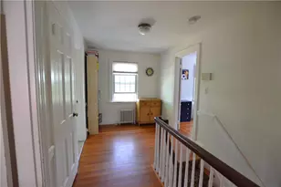 42 Alexander McGregor Rd, Pawtucket, RI 02861 - Photo 10