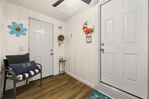 200 Glen Dr, Warwick, RI 02886 - Photo 6
