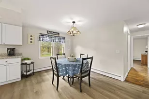 200 Glen Dr, Warwick, RI 02886 - Photo 16