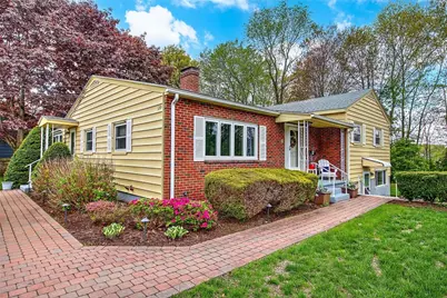 120 Grange Avenue, Woonsocket, RI 02895 - Photo 4