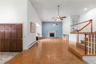 80 Woodbridge Dr, East Greenwich, RI 02818 - Photo 4