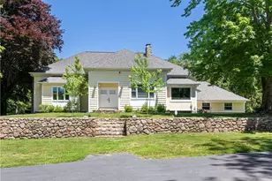 80 Woodbridge Dr, East Greenwich, RI 02818 - Photo 1