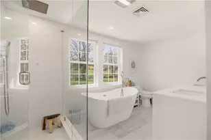 3 Baldwin Rd, Middletown, RI 02842 - Photo 32