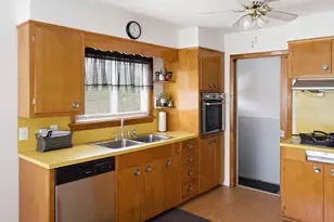 5 Benjamin St, Westerly, RI 02891 - Photo 4