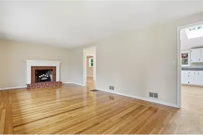 135 Red Chimney Drive, Warwick, RI 02886 - Photo 6