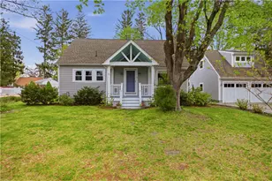 64 Lawndale Dr, Warwick, RI 02818 - Photo 2