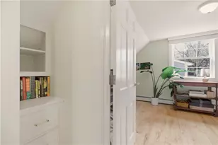 64 Lawndale Dr, Warwick, RI 02818 - Photo 24