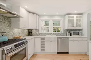 64 Lawndale Dr, Warwick, RI 02818 - Photo 8