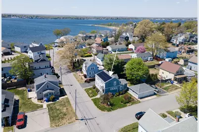 17 Sherman Street, East Providence, RI 02915 - Photo 2