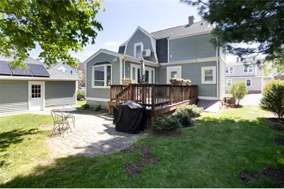 17 Sherman Street, East Providence, RI 02915 - Photo 28