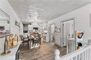 384 Juniper St, East Providence, RI 02914 - Photo 4