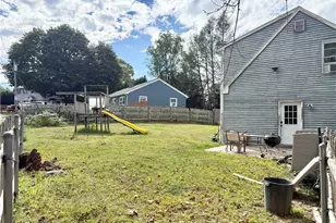 13 Willow Rd, Smithfield, RI 02828 - Photo 4