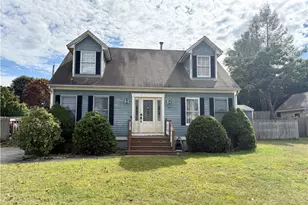 13 Willow Rd, Smithfield, RI 02828 - Photo 2