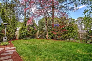40 Dryden Ave, Pawtucket, RI 02860 - Photo 48