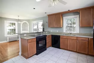 6 Miles Ave, Tiverton, RI 02878 - Photo 8