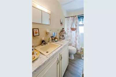 56 Oakland Avenue, Cranston, RI 02910 - Photo 44