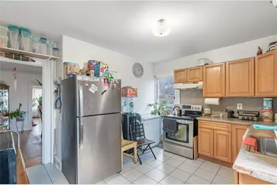 56 Oakland Avenue, Cranston, RI 02910 - Photo 12