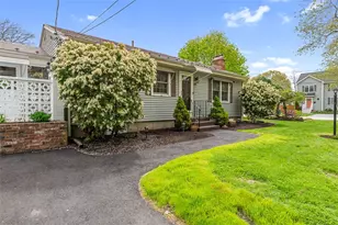 48 Barker St, Warwick, RI 02888 - Photo 2
