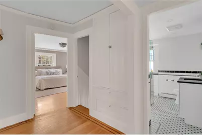 289 Wayland Avenue, Providence, RI 02906 - Photo 32