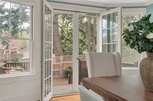 289 Wayland Ave, Providence, RI 02906 - Photo 20