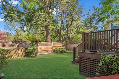 289 Wayland Avenue, Providence, RI 02906 - Photo 44