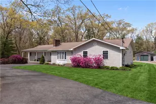 34 Smith St, Rehoboth, MA 02769 - Photo 2