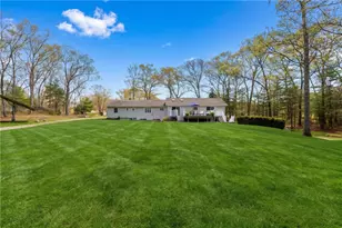 34 Smith St, Rehoboth, MA 02769 - Photo 4