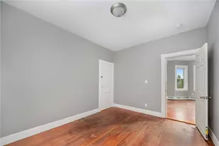 8 Eaton St, Providence, RI 02908 - Photo 4