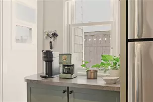 5 Howard St, Newport, RI 02840 - Photo 14