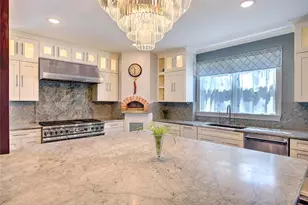 271 Doyle Ave, Providence, RI 02906 - Photo 16