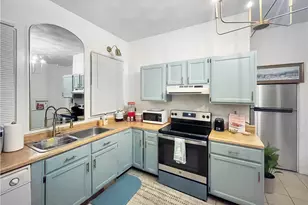 18 Adelphi Ave, Providence, RI 02906 - Photo 20