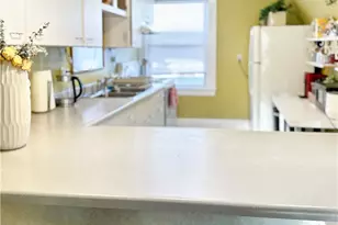 18 Adelphi Ave, Providence, RI 02906 - Photo 34
