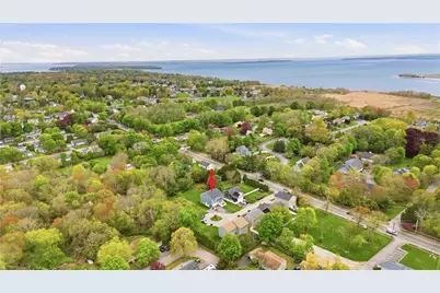 5 Village Road, Warren, RI 02885 - Photo 2