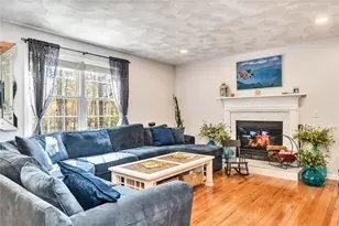 317 Windmill Dr, South Kingstown, RI 02879 - Photo 4