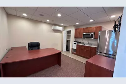 422 Warwick Avenue #A, Warwick, RI 02888 - Photo 8