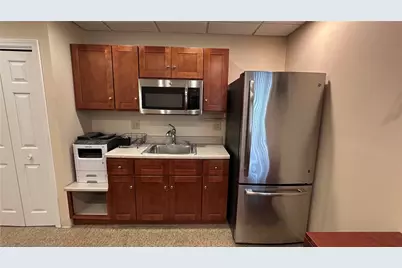422 Warwick Avenue #A, Warwick, RI 02888 - Photo 2