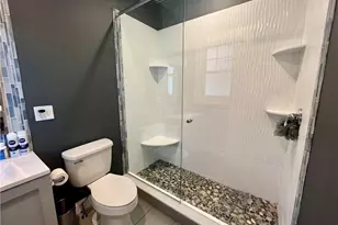 457 Douglas Ave, Providence, RI 02908 - Photo 10