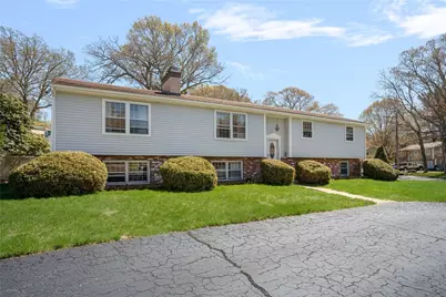 44 Quaker Drive, West Warwick, RI 02893 - Photo 2