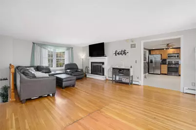 44 Quaker Drive, West Warwick, RI 02893 - Photo 4
