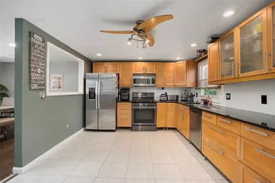 44 Quaker Drive, West Warwick, RI 02893 - Photo 10
