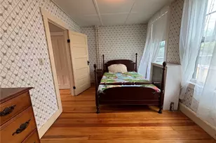 107 Prospect Hill St, Newport, RI 02840 - Photo 4