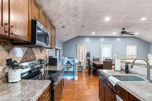 18 Hanover Ave, Pawtucket, RI 02861 - Photo 40