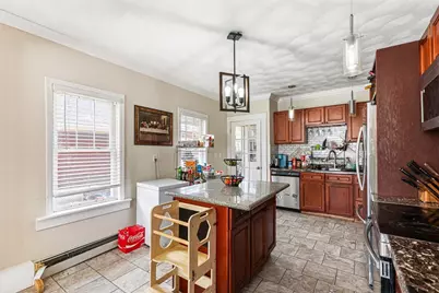 18 Hanover Avenue, Pawtucket, RI 02861 - Photo 8