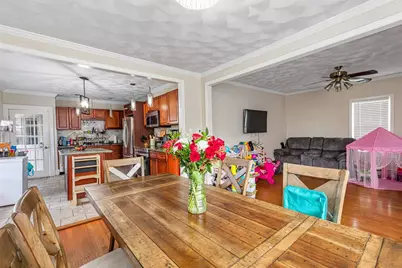 18 Hanover Avenue, Pawtucket, RI 02861 - Photo 16