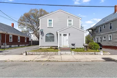 18 Hanover Avenue, Pawtucket, RI 02861 - Photo 2