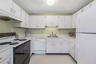 124 Edaville Ct, Warwick, RI 02886 - Photo 12