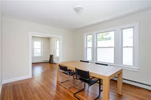 2 Bedlow Ave, Newport, RI 02840 - Photo 12