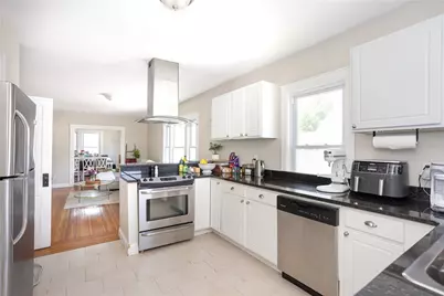 2 Bedlow Avenue, Newport, RI 02840 - Photo 16